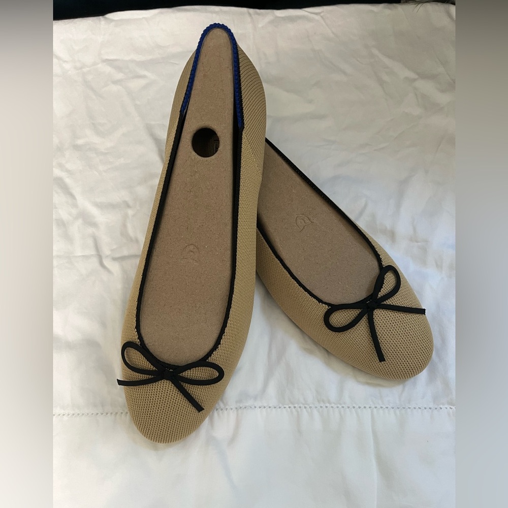 NIB ROTHY’s The Ballet Flat Beige and Black